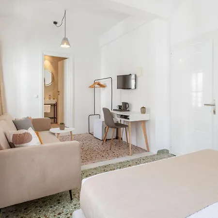 Step Studio Aparthotel