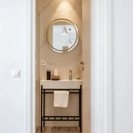 Aparthotel Step Studio 4*