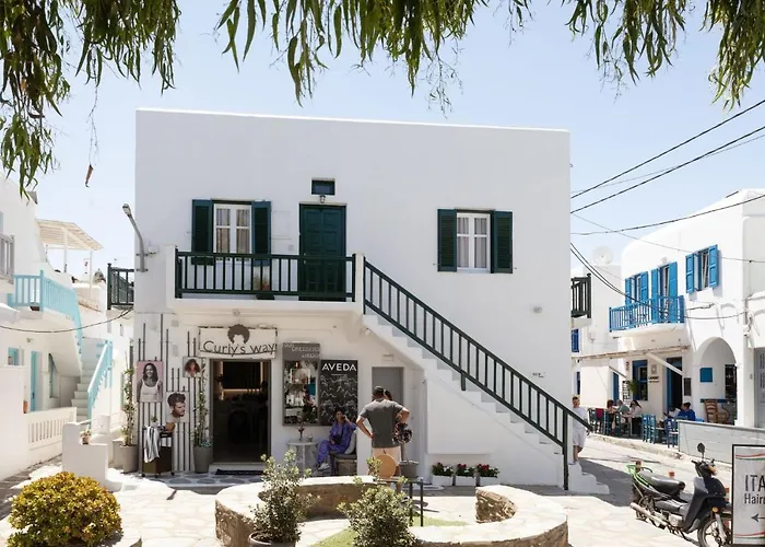 Step 4* Mykonos Town